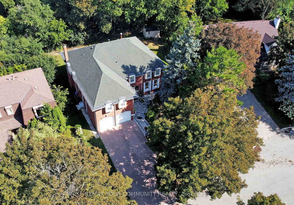 88-cambridge-crescent-richmond-hill-ontario-n13751402