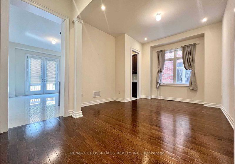 71-hamster-crescent-aurora-ontario-n13752664