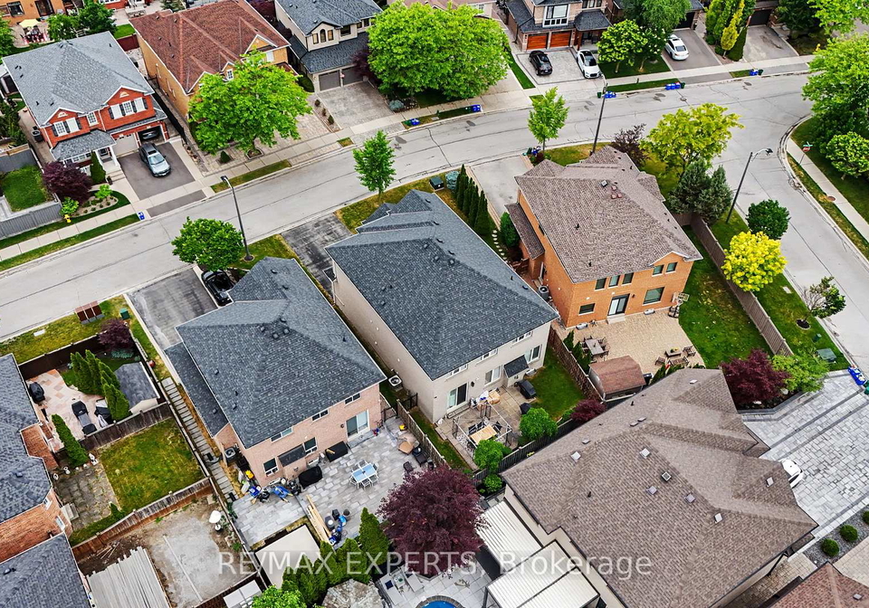 15-arrowood-crescent-vaughan-ontario-n13752726