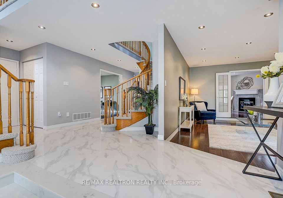 233-brimson-drive-newmarket-ontario-n13752880