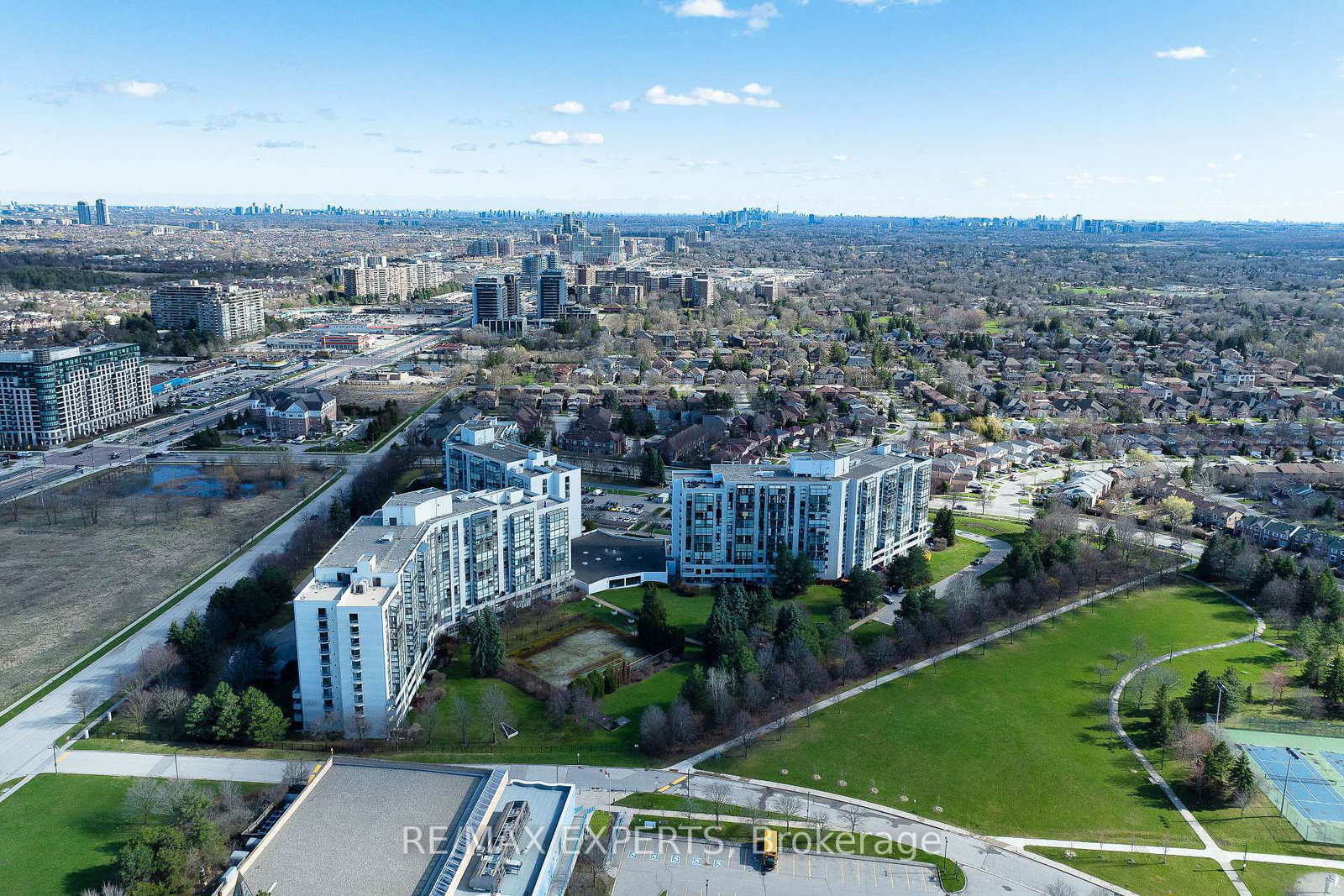 30-harding-boulevard-w-richmond-hill-ontario-n13754534