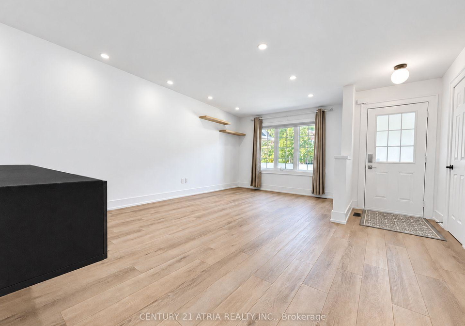 221-via-campanile-vaughan-ontario-n13755090