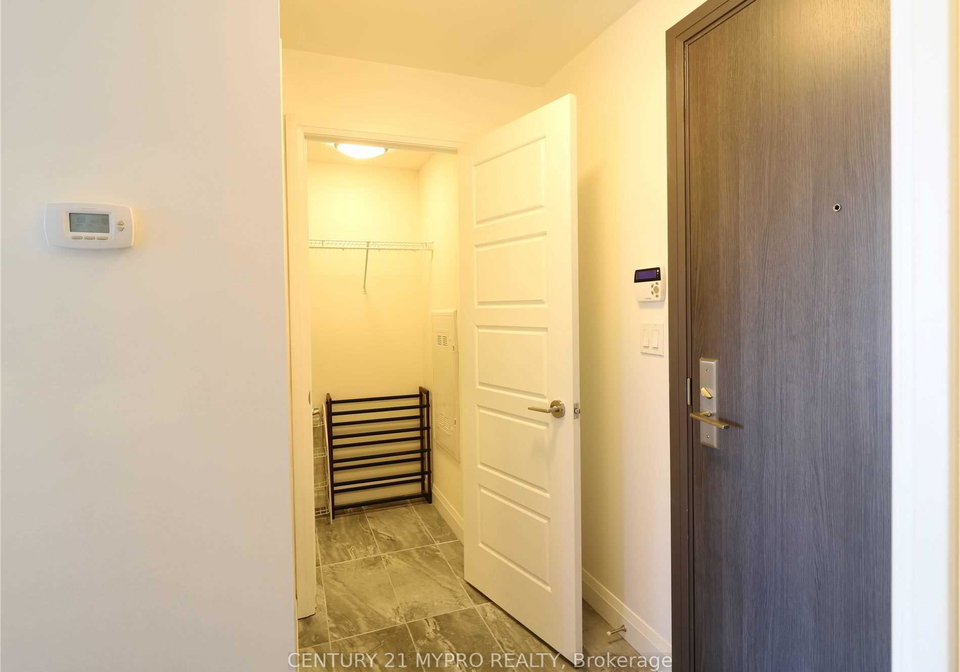 15-water-walk-drive-markham-ontario-n13755272