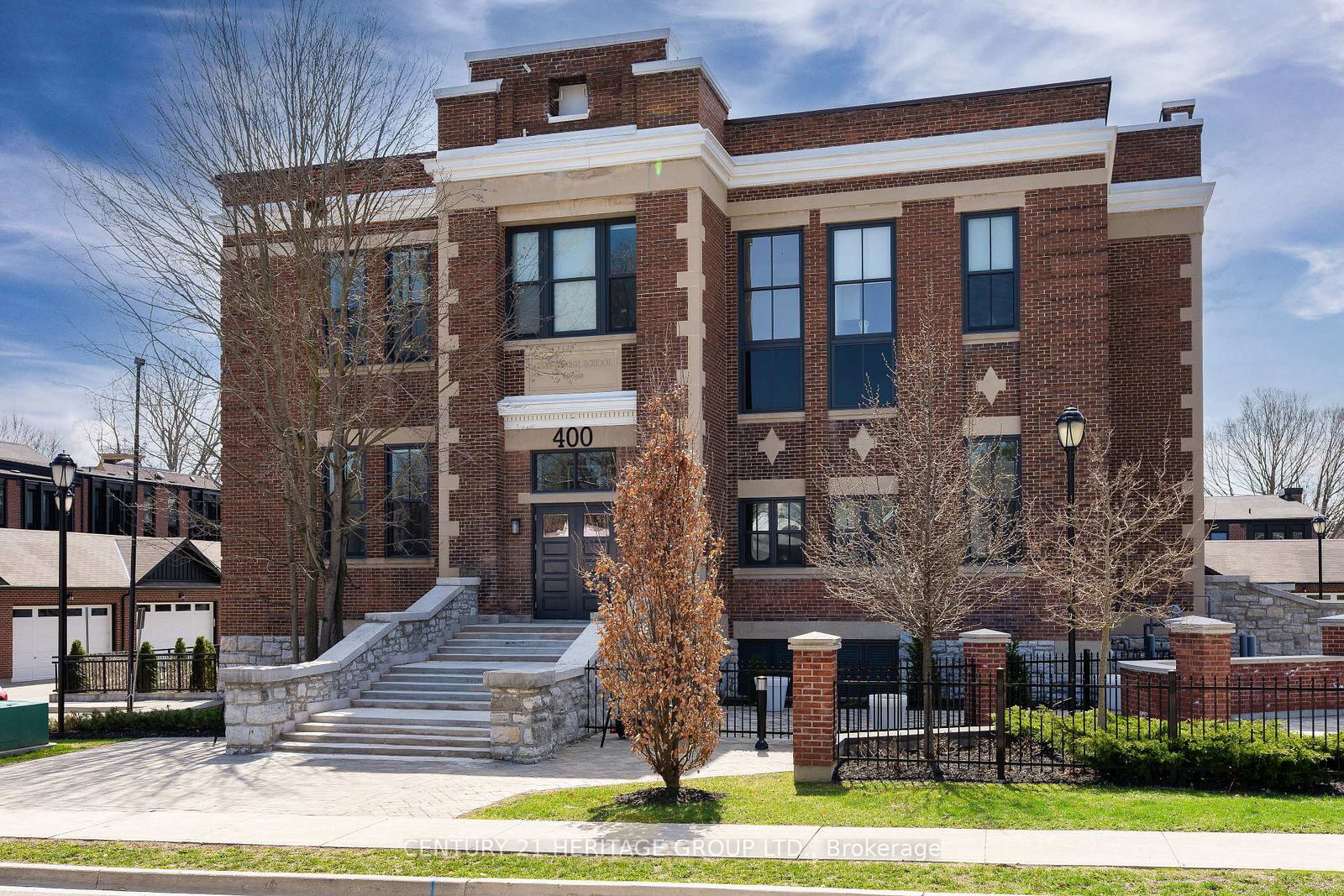 400-park-avenue-newmarket-ontario-n13755730