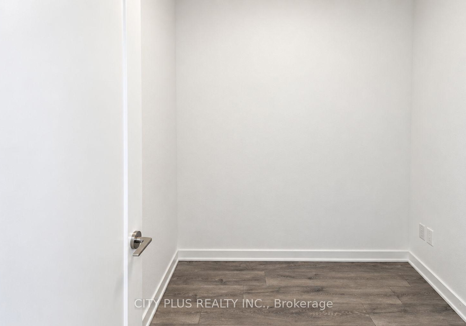 105-oneida-crescent-richmond-hill-ontario-n13755848