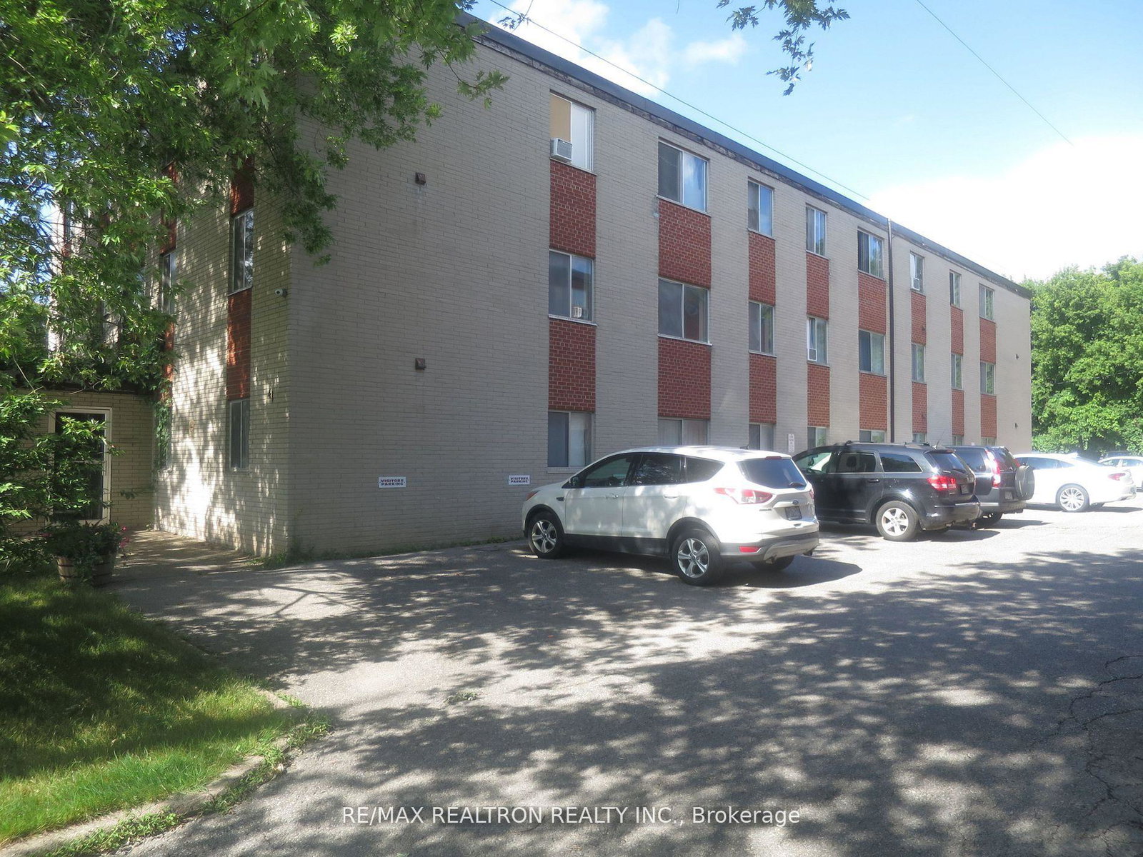 41-huron-heights-drive-newmarket-ontario-n13756594