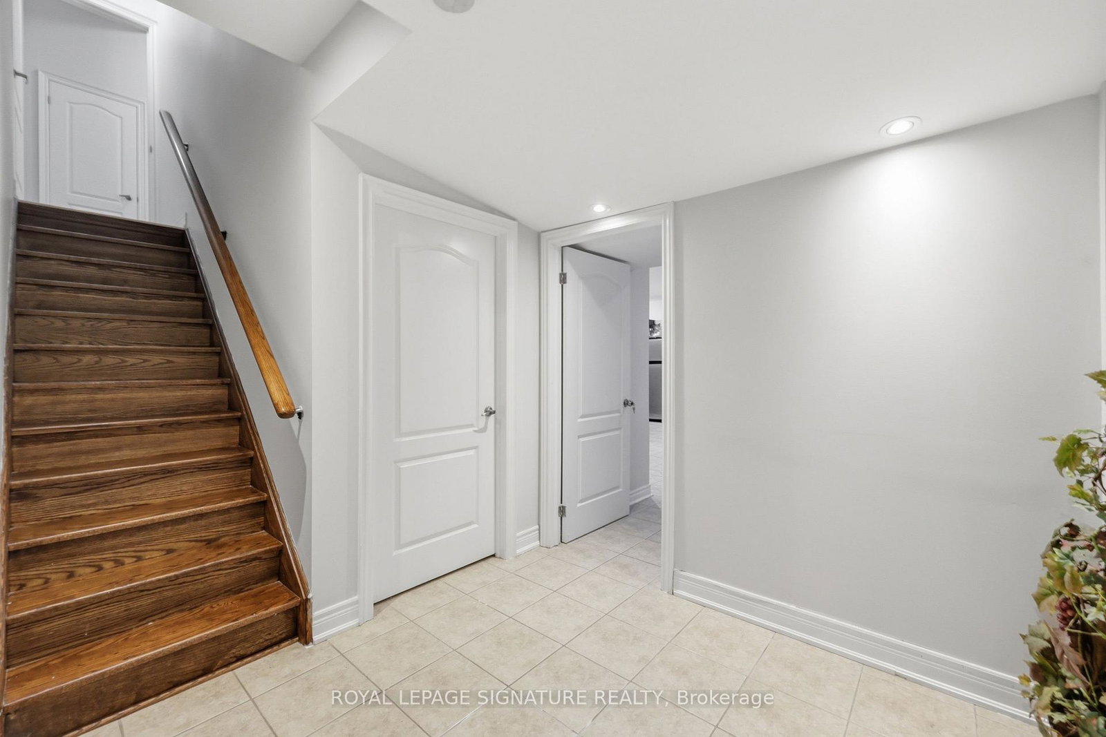 221-peak-point-boulevard-vaughan-ontario-n13756966