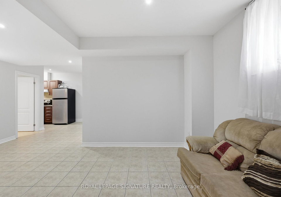 221-peak-point-boulevard-vaughan-ontario-n13756966