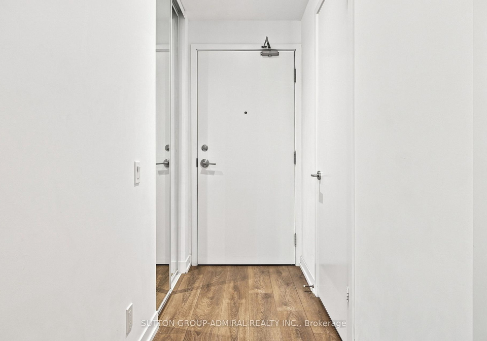 5-buttermill-avenue-vaughan-ontario-n13758408