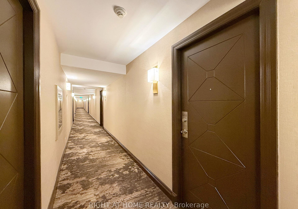 18-harding-boulevard-richmond-hill-ontario-n13758752