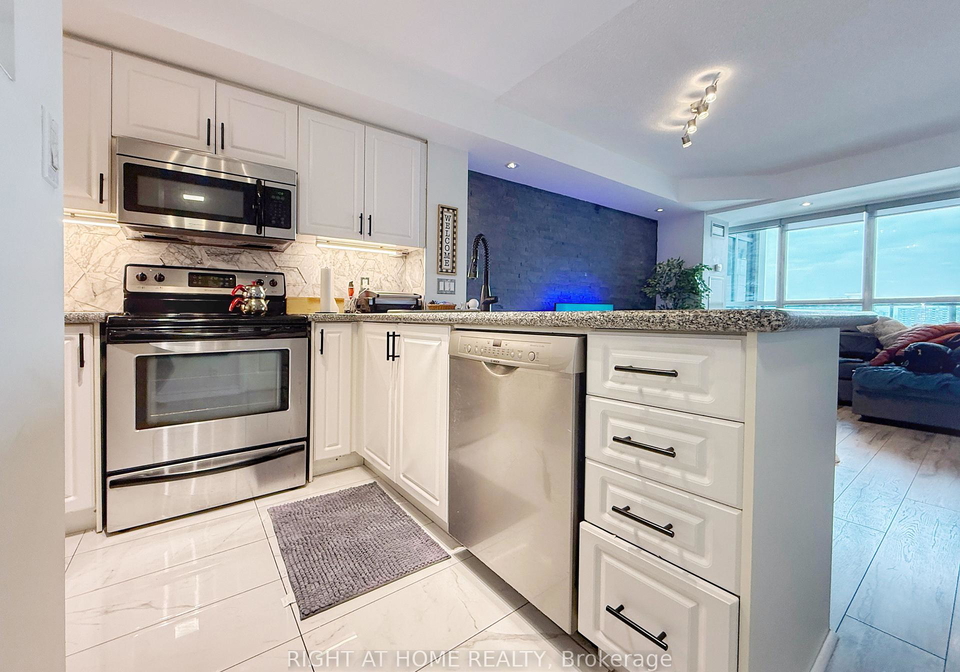 18-harding-boulevard-richmond-hill-ontario-n13758752