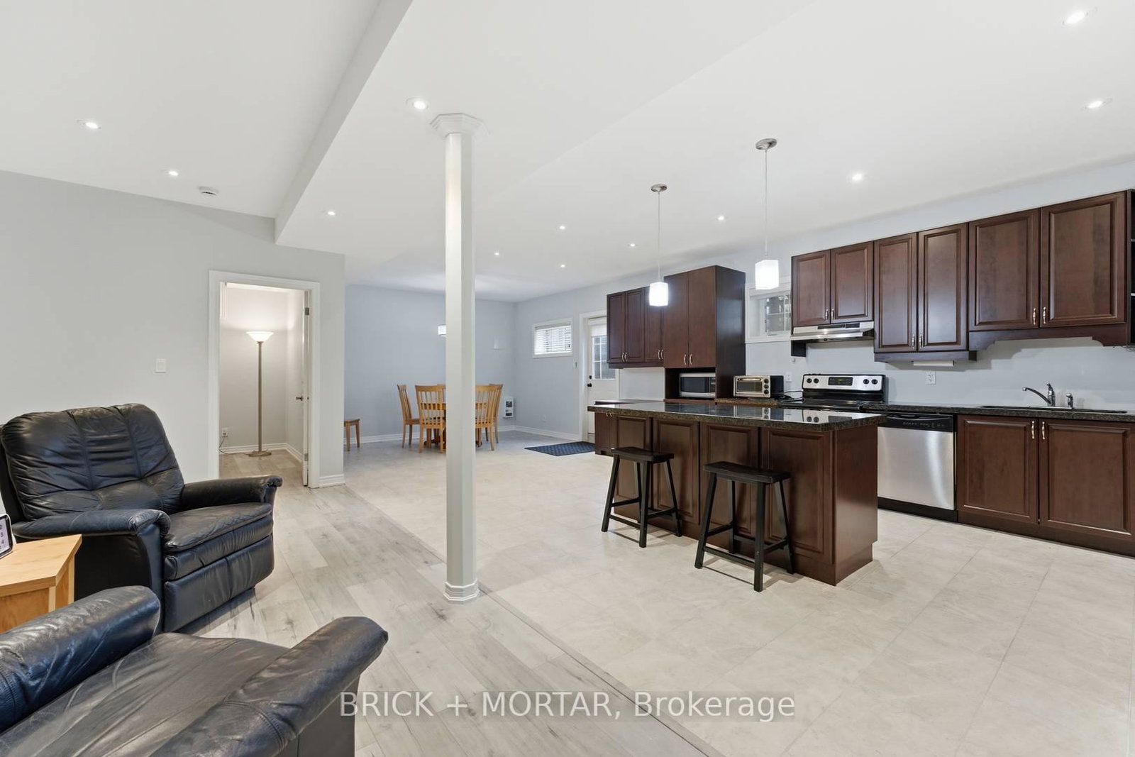 8-little-hannah-lane-vaughan-ontario-n13759198