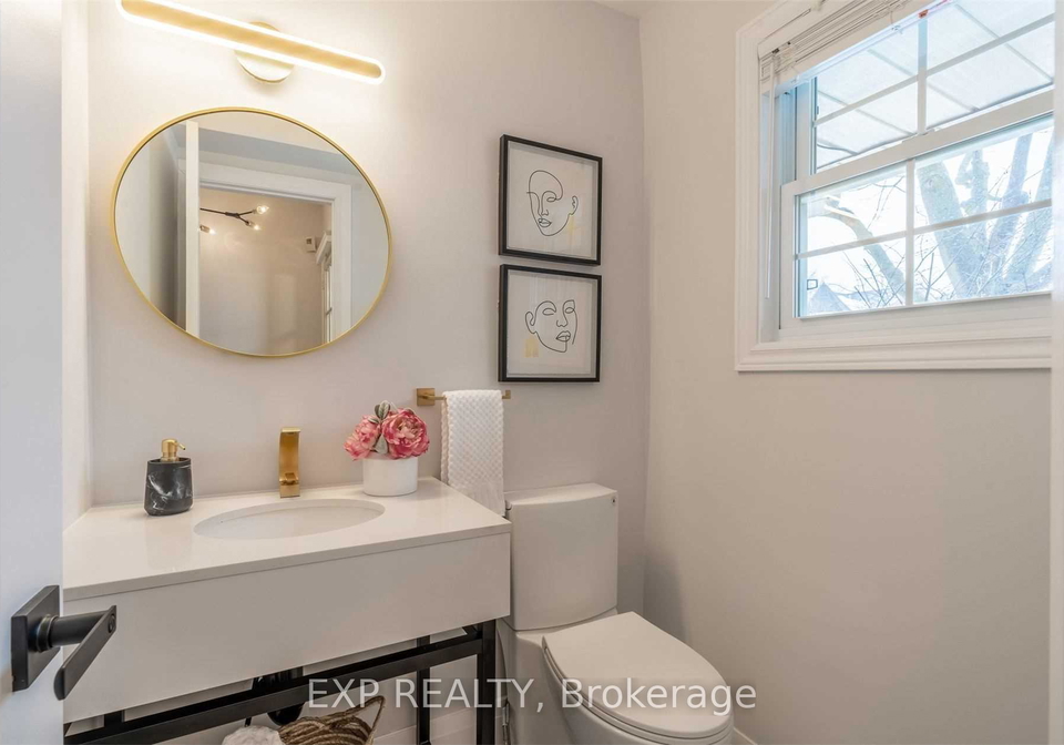 526-tara-hill-circle-aurora-ontario-n13759470