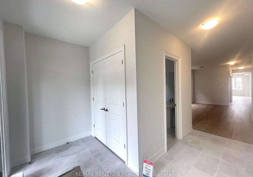 65-kentledge-avenue-east-gwillimbury-ontario-n13759554