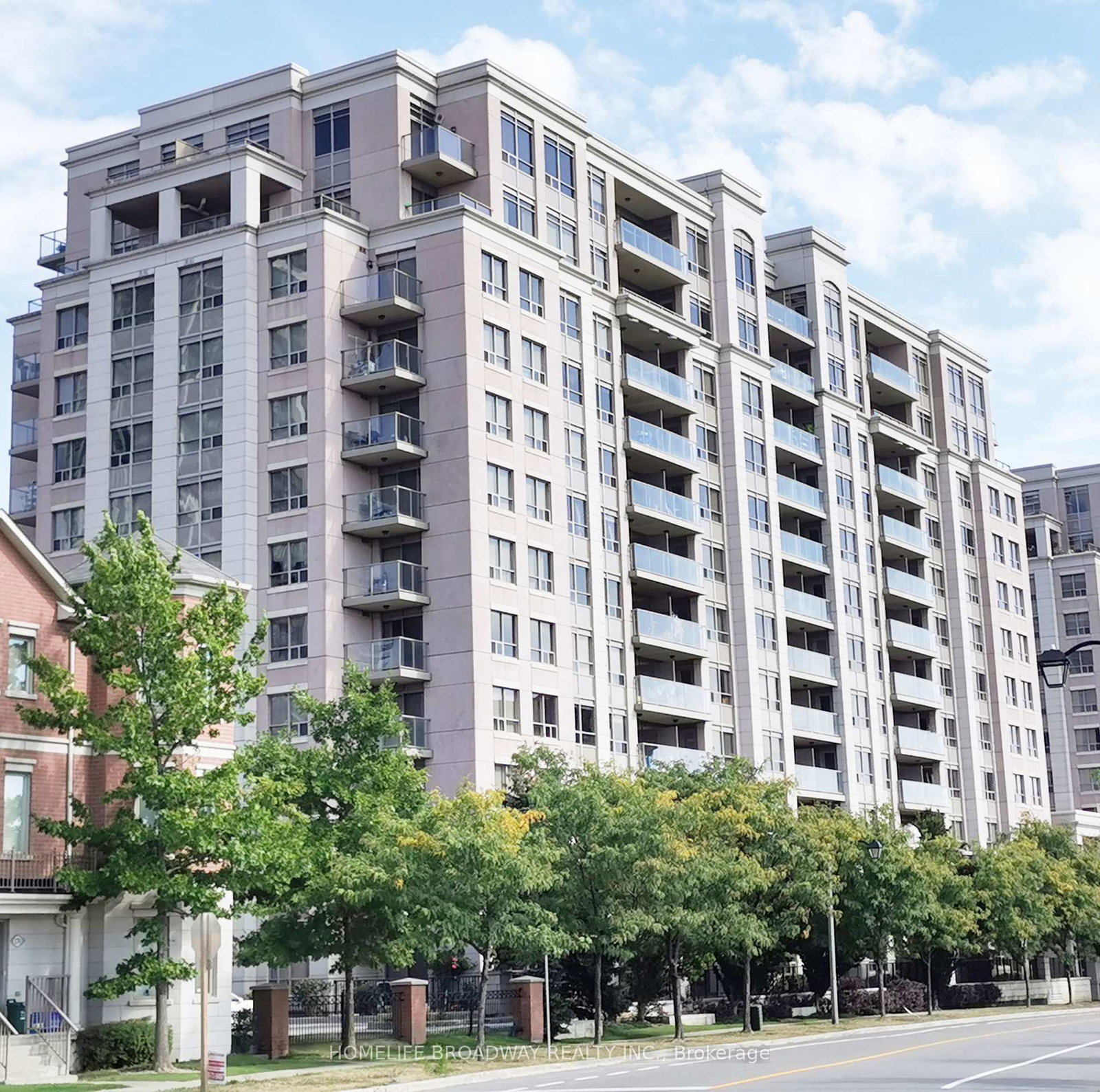 37-galleria-parkway-markham-ontario-n13759582