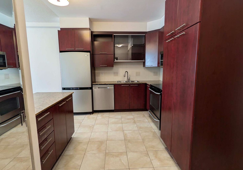 37-galleria-parkway-markham-ontario-n13759582