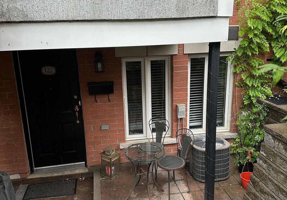 316-john-street-markham-ontario-n13759658