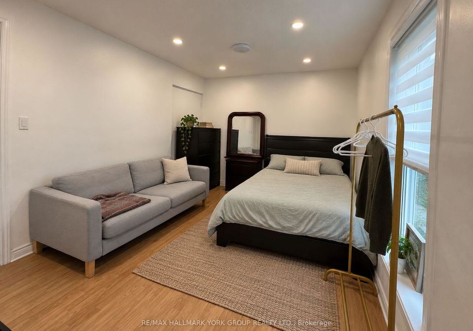 22-thorne-lane-markham-ontario-n13760254