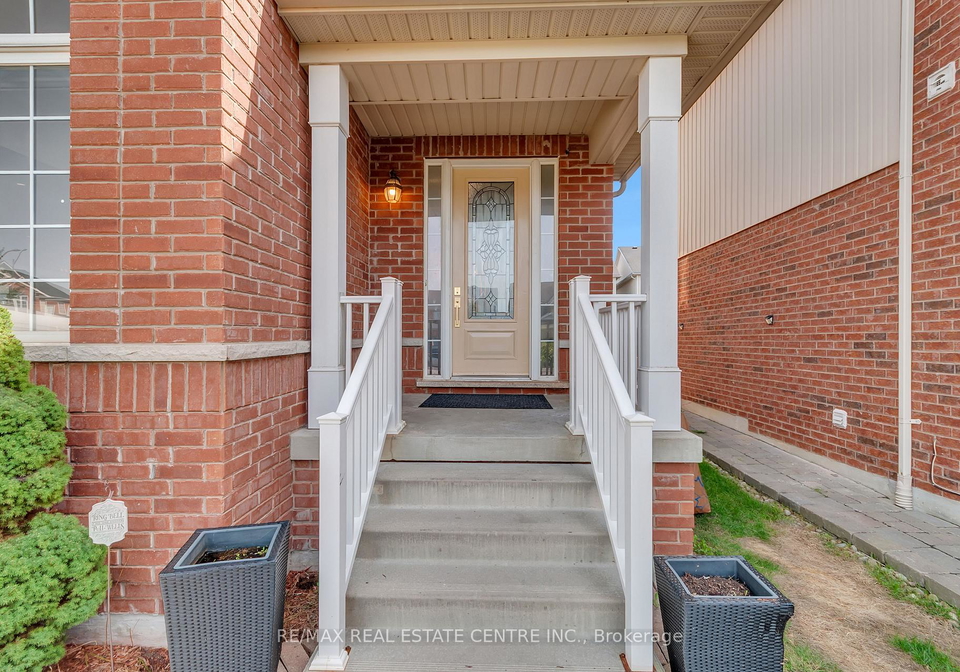 13-lions-court-essa-ontario-n13761266