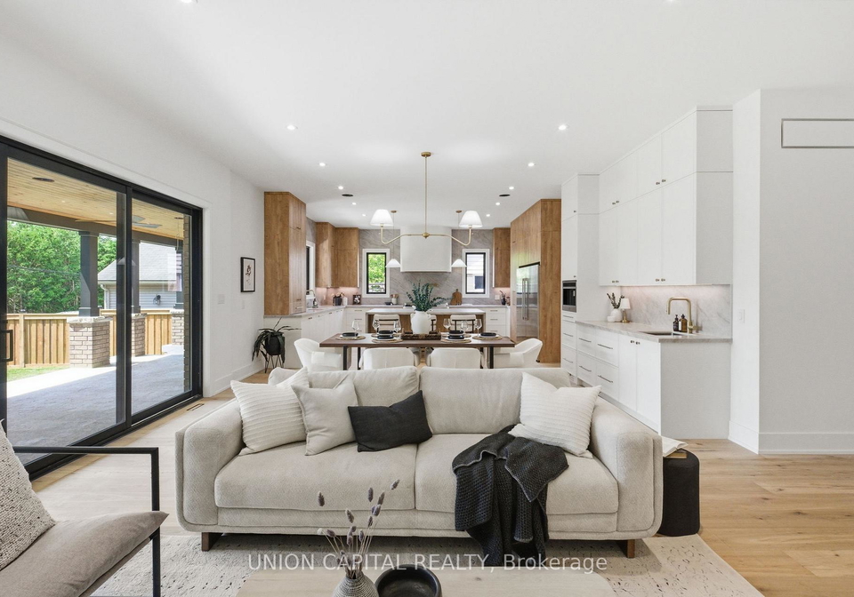 106-hawthorn-avenue-whitchurch-stouffville-ontario-n13762854