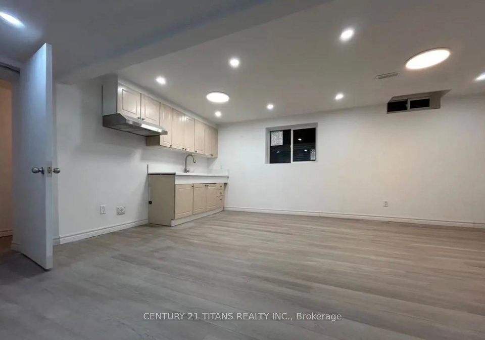 60-normandy-crescent-richmond-hill-ontario-n13763130