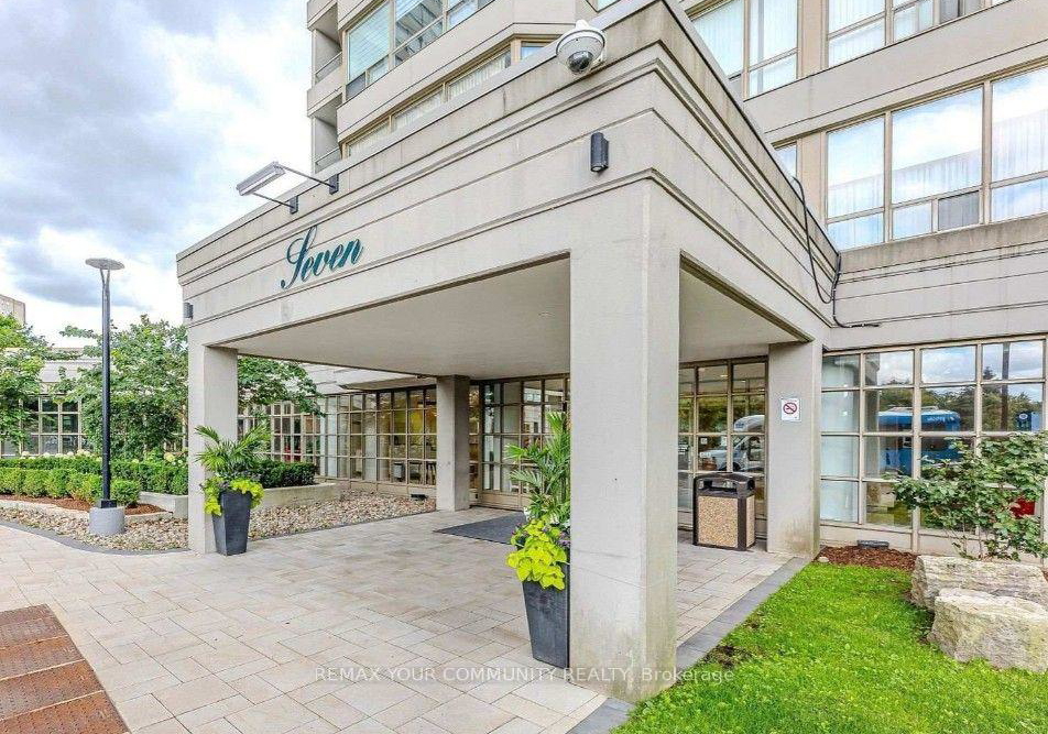 7-townsgate-drive-vaughan-ontario-n13763676
