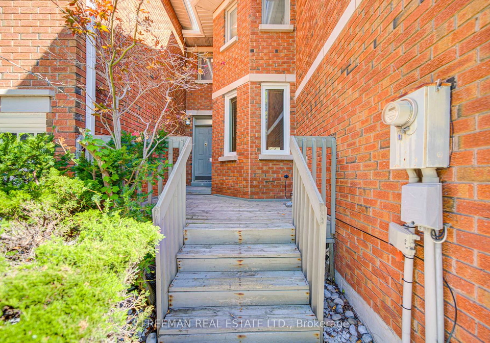107-brownstone-circle-vaughan-ontario-n13763942