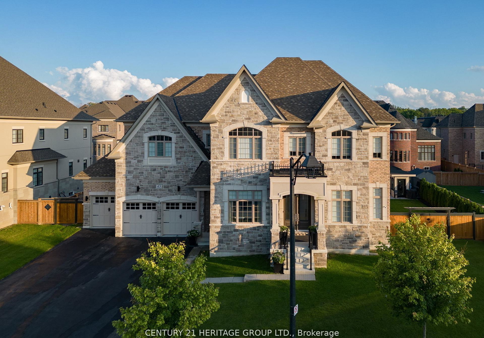 43-sir-henry-court-king-ontario-n13764204