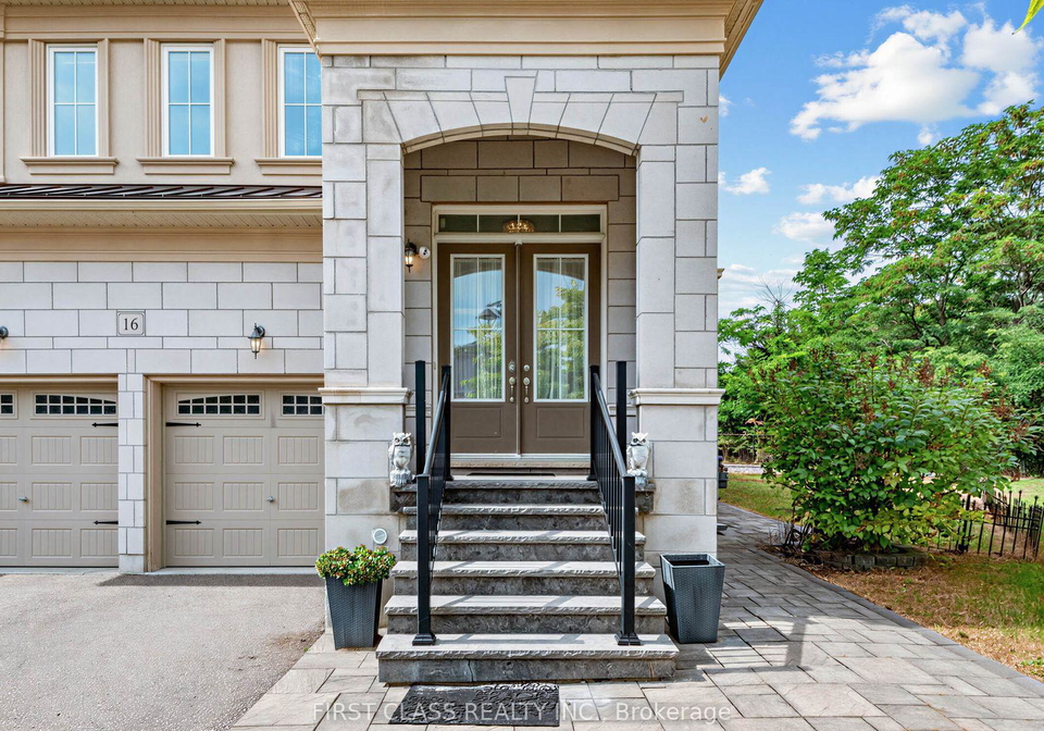 16-macdonald-court-richmond-hill-ontario-n13764206