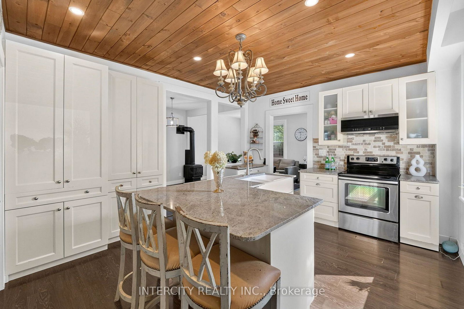 98-essa-street-bradford-west-gwillimbury-ontario-n13764666
