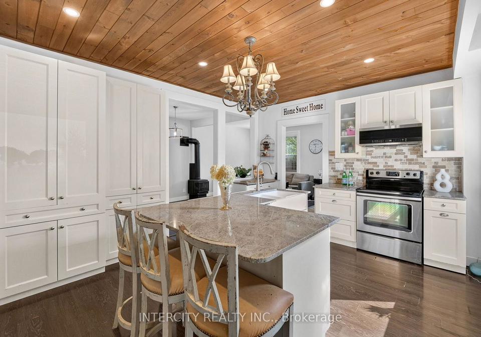 98-essa-street-bradford-west-gwillimbury-ontario-n13764666