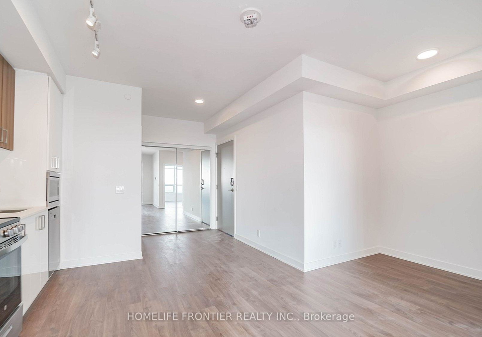 50-upper-mall-way-vaughan-ontario-n13765542