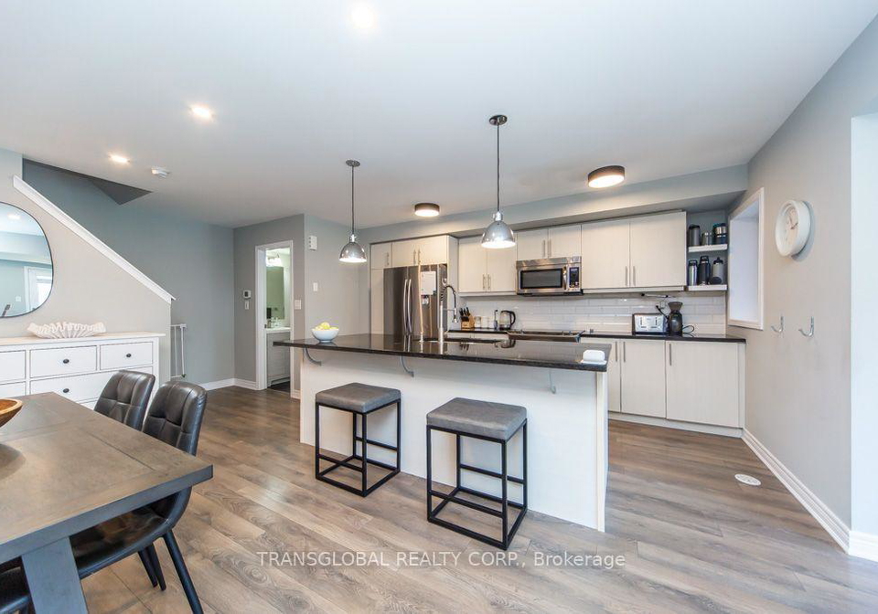 38-minlow-way-aurora-ontario-n13765920