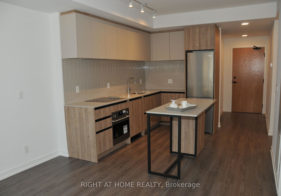 8-beverley-glen-boulevard-vaughan-ontario-n13765922