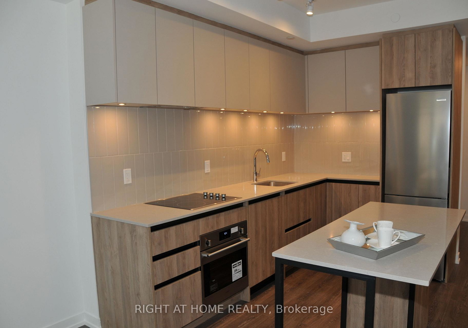 8-beverley-glen-boulevard-vaughan-ontario-n13765922