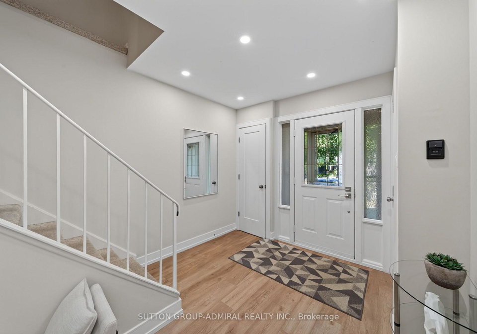 770-pam-crescent-newmarket-ontario-n13766538