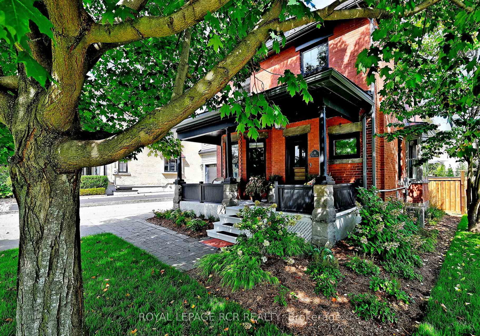 58-tyler-street-aurora-ontario-n13766652