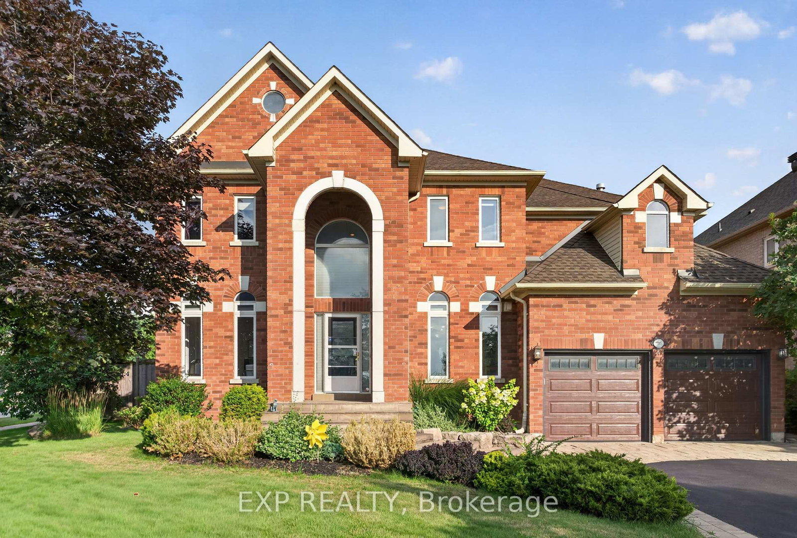 735-foxcroft-boulevard-newmarket-ontario-n13766672