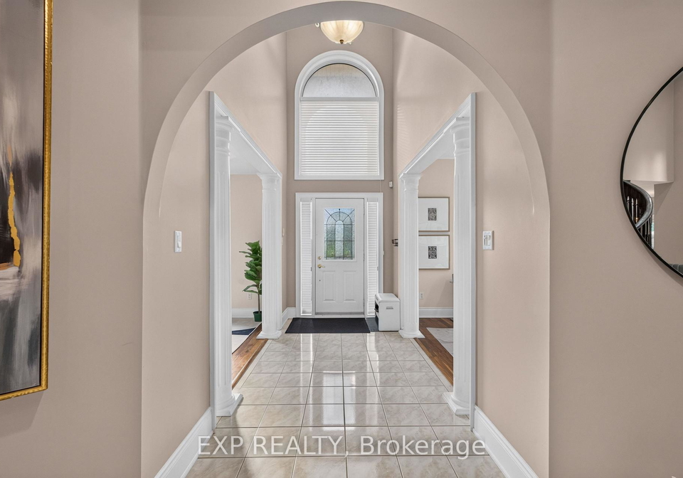 735-foxcroft-boulevard-newmarket-ontario-n13766672