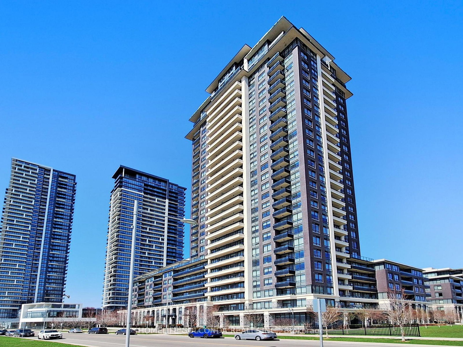 15-water-walk-drive-markham-ontario-n13768290