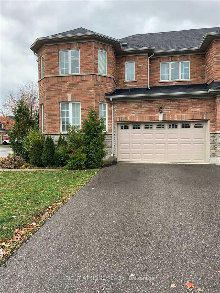 83-lewis-honey-drive-aurora-ontario-n13769022