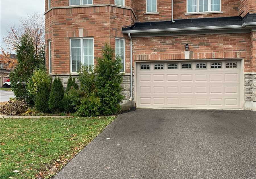 83-lewis-honey-drive-aurora-ontario-n13769022