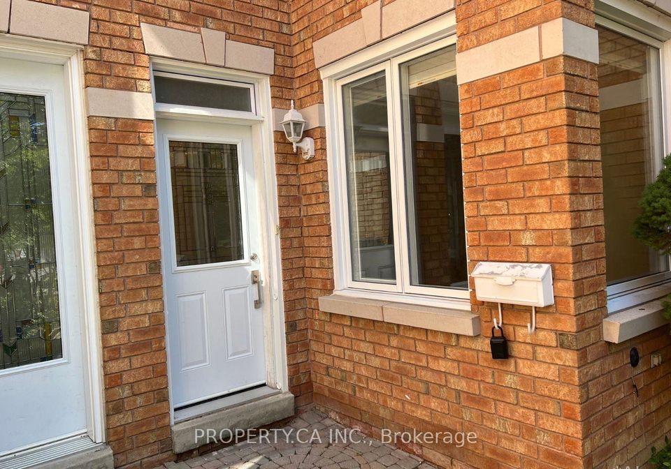 32-brownstone-circle-vaughan-ontario-n13769844
