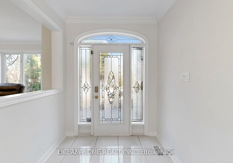 23-brookeview-drive-aurora-ontario-n13769948