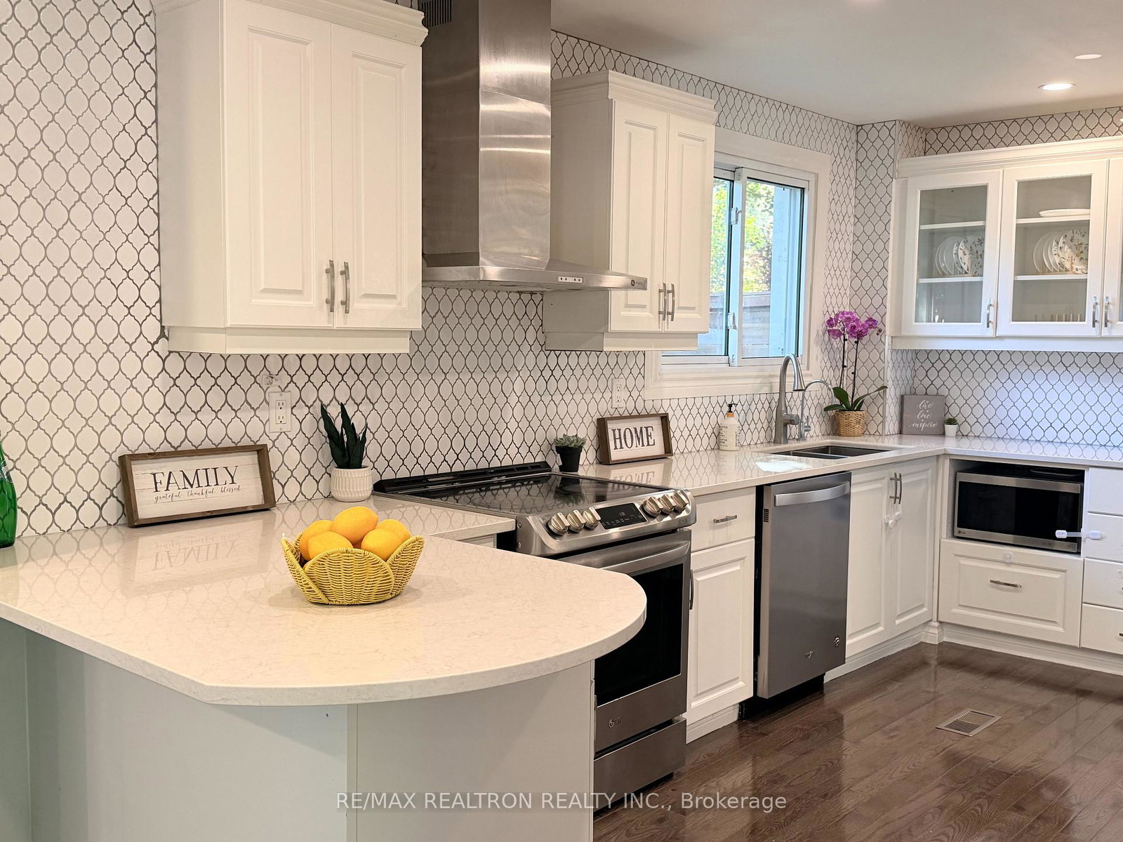 383-sandford-street-newmarket-ontario-n13770088
