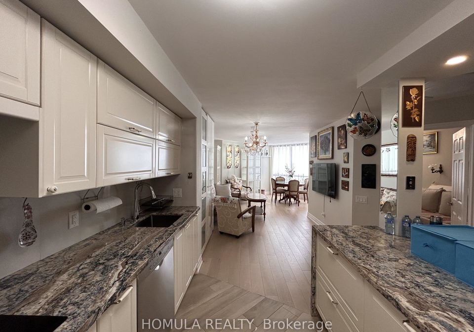 110-promenade-circle-vaughan-ontario-n13770130