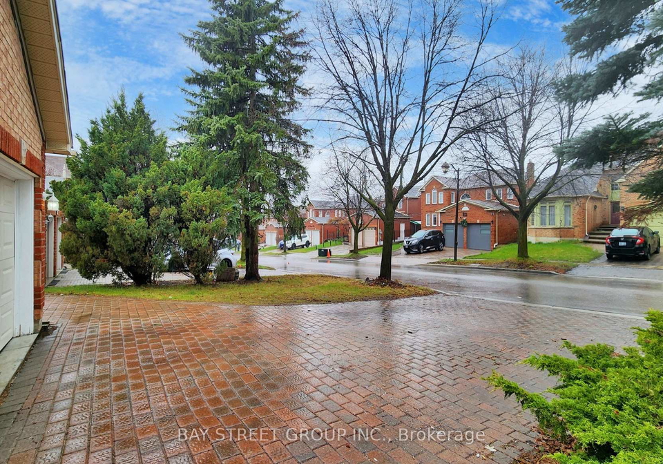 31-cavalry-trail-markham-ontario-n13770178