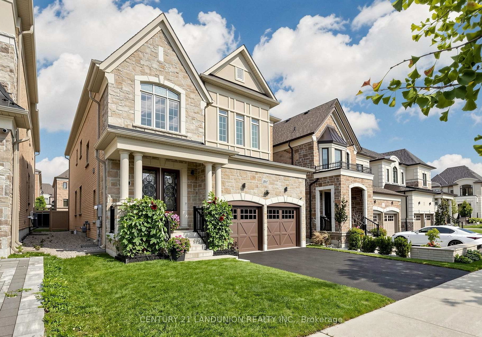 211-touch-gold-crescent-aurora-ontario-n13770744