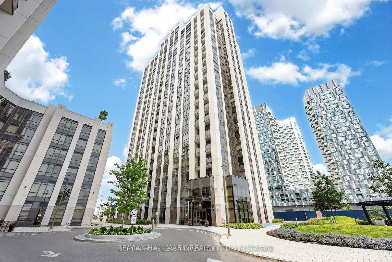 9085-jane-street-vaughan-ontario-n13771092
