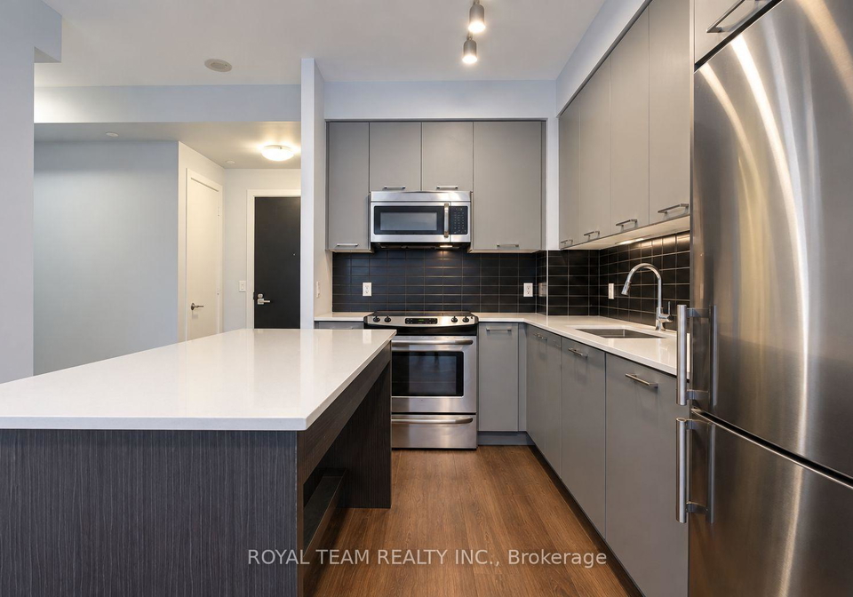 9471-w-yonge-street-richmond-hill-ontario-n13772212